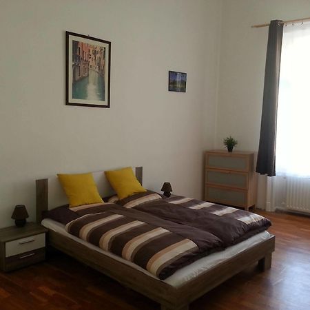 Caterina Private Rooms And Apartments Budapest Bagian luar foto
